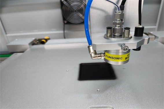 Ultrasonic Spray Coating Application 4 Ultrasonic Spray Coating Application 4